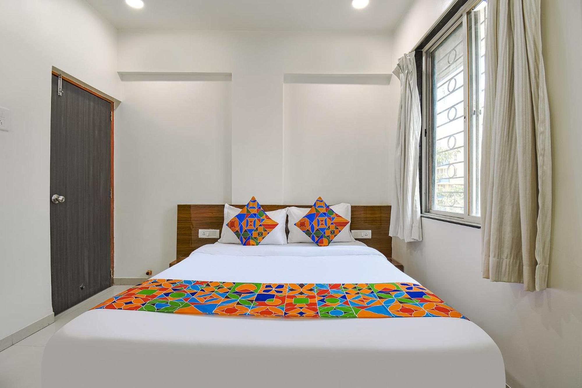 Fabhotel Skylight Studio Rooms - Nr Mcf Camp Púna Kültér fotó