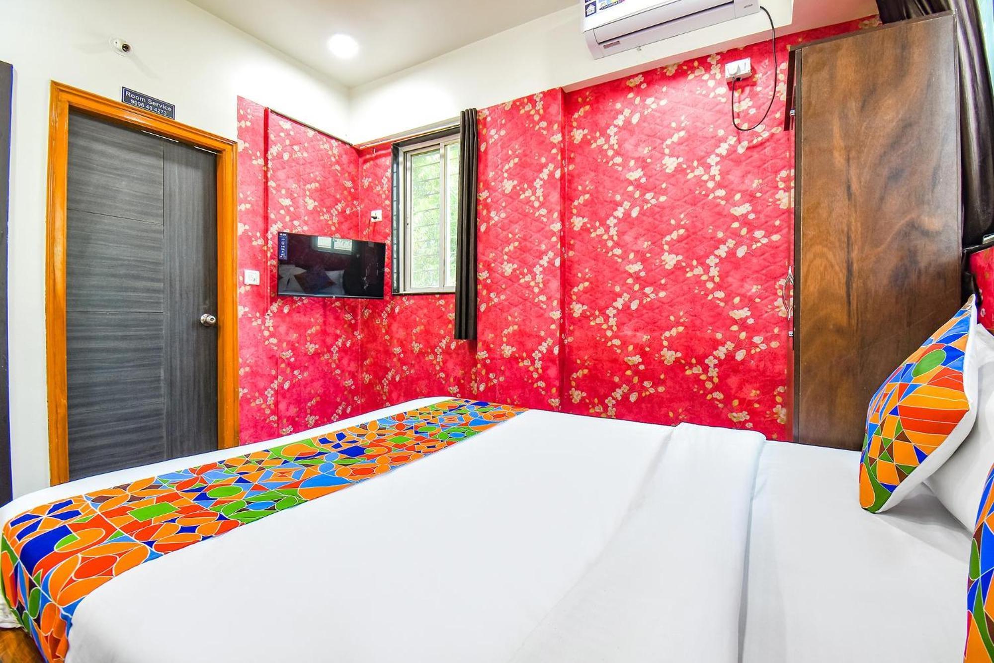 Fabhotel Skylight Studio Rooms - Nr Mcf Camp Púna Kültér fotó